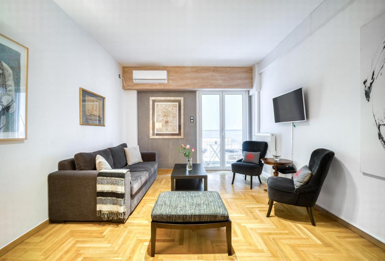 Delightful Stylish Two Bedroom Condo In Hip Area Of Central アテネ エクステリア 写真