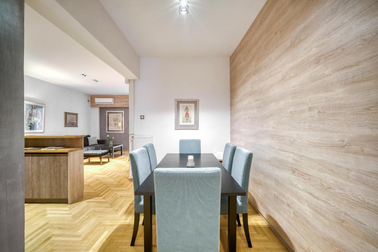 Delightful Stylish Two Bedroom Condo In Hip Area Of Central アテネ エクステリア 写真