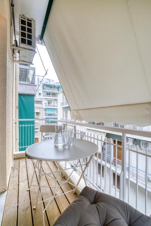 Delightful Stylish Two Bedroom Condo In Hip Area Of Central アテネ エクステリア 写真